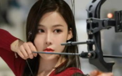 唯美射箭小姐姐,唯美小姐姐诠释射箭艺术之美